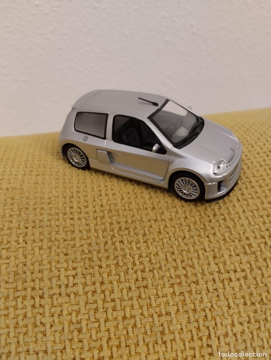 Coches a escala: Renault Clio V6 - Foto 2