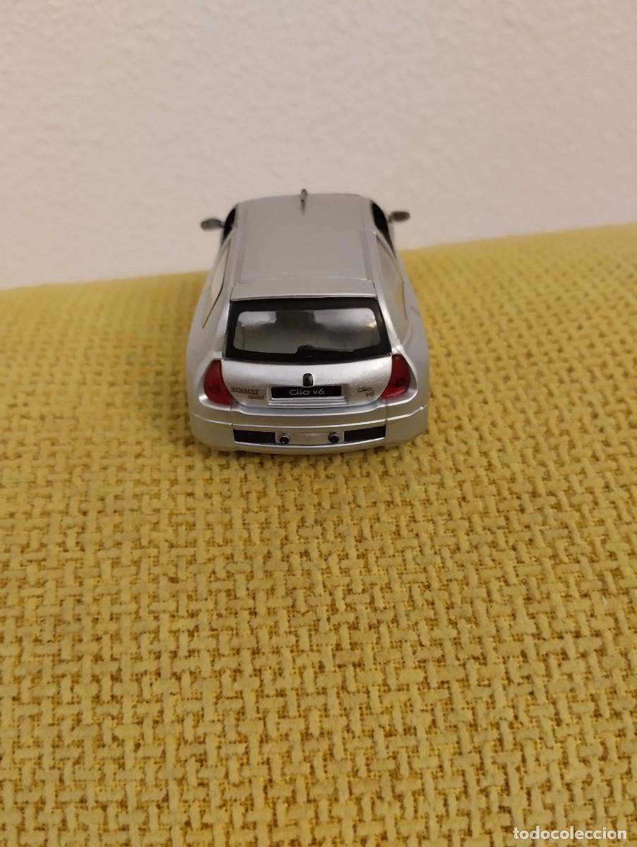 Coches a escala: Renault Clio V6 - Foto 4