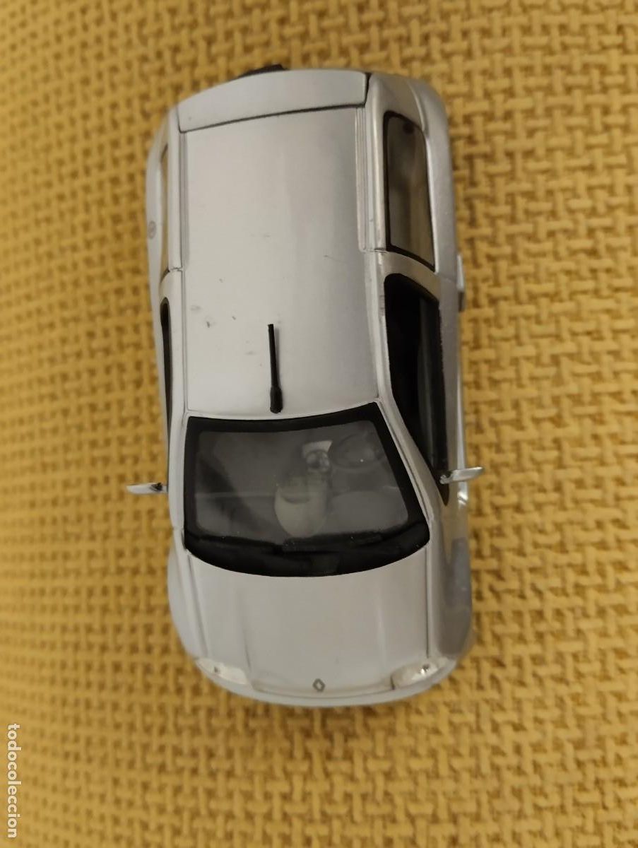 Coches a escala: Renault Clio V6 - Foto 5