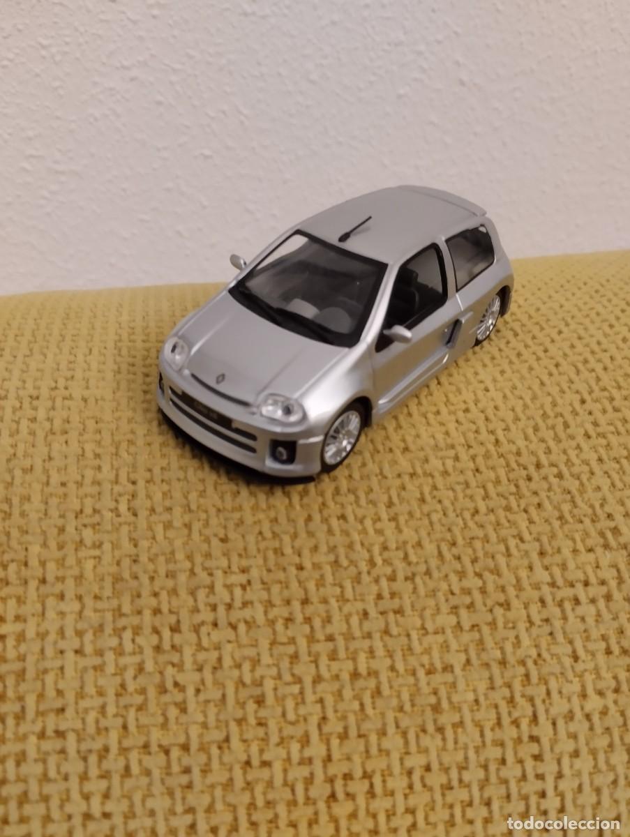 Coches a escala: Renault Clio V6 - Foto 1