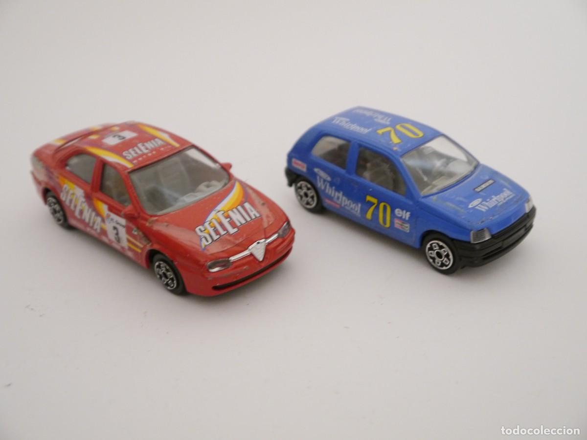 Auto in scala: BBURAGO 2 COCHES: RENAULT CLIO Y ALFA ROMEO 156 1:43 DIE-CAST
