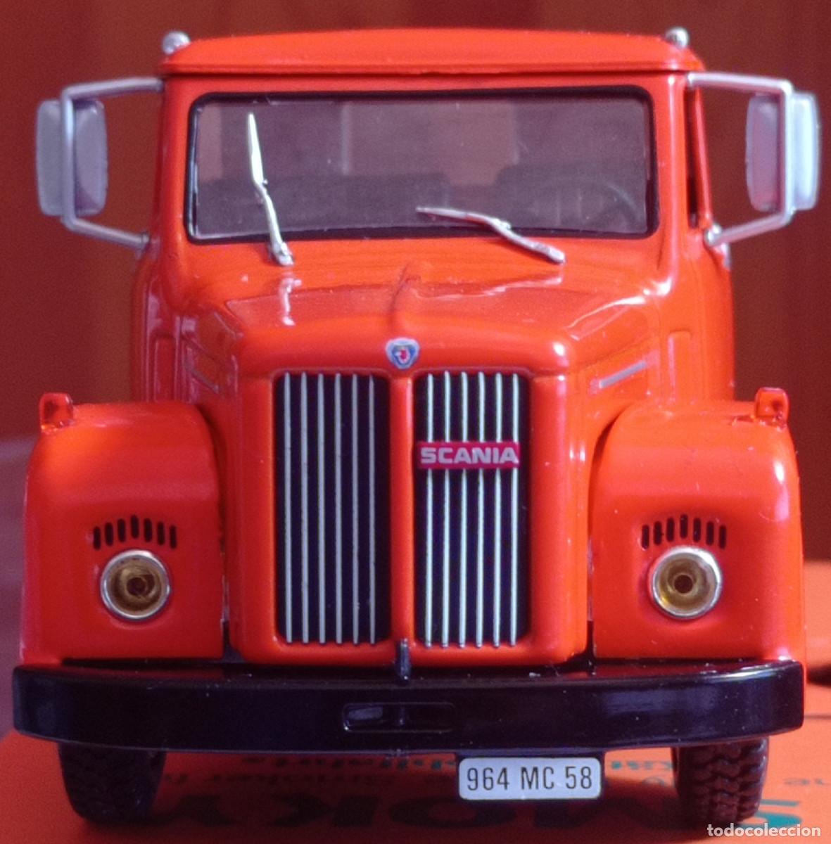 Voitures &agrave; l'&eacute;chelle: CAMION SCANIA 110 Transporte forestal IXO 1:43
