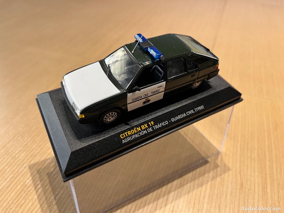 Coches a escala: CITROEN BX 19 AGRUPACION DE TRAFICO-GUARDIA CIVIL (1988) ALTAYA 1:43 OJO LE FALTA UN ESPEJO