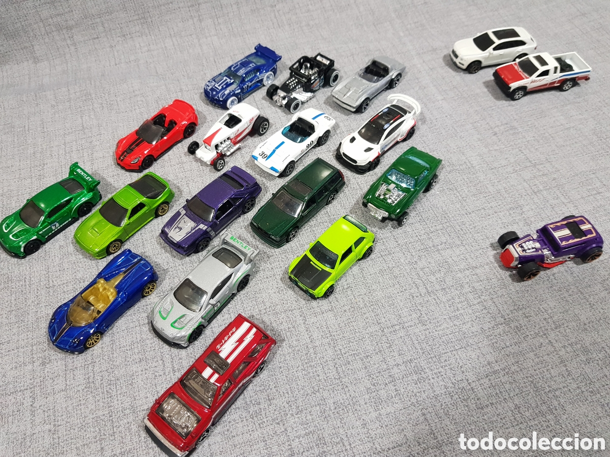 Auto in scala: LOTE 19 COCHES (16 HOTWHEELS + 2 MATCHBOX + REGALO 1 GEN&Eacute;RICO, MARCA ZURU)