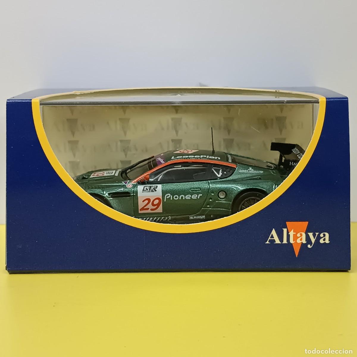 Model Cars: ASTON MARTIN DBR9 M.GOOSSENS - P.LAMY - P.KOX (FIA GT 2005)- COCHE ESCALA 1:43 - ALTAYA - EN CAJA