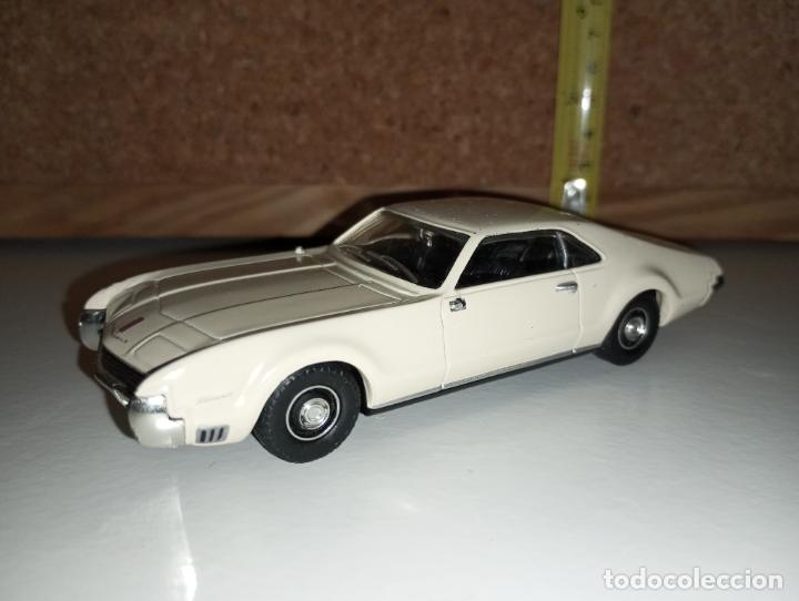 Coches a escala: Coche OLDSMOBILE TORONADO del prado - Foto 9