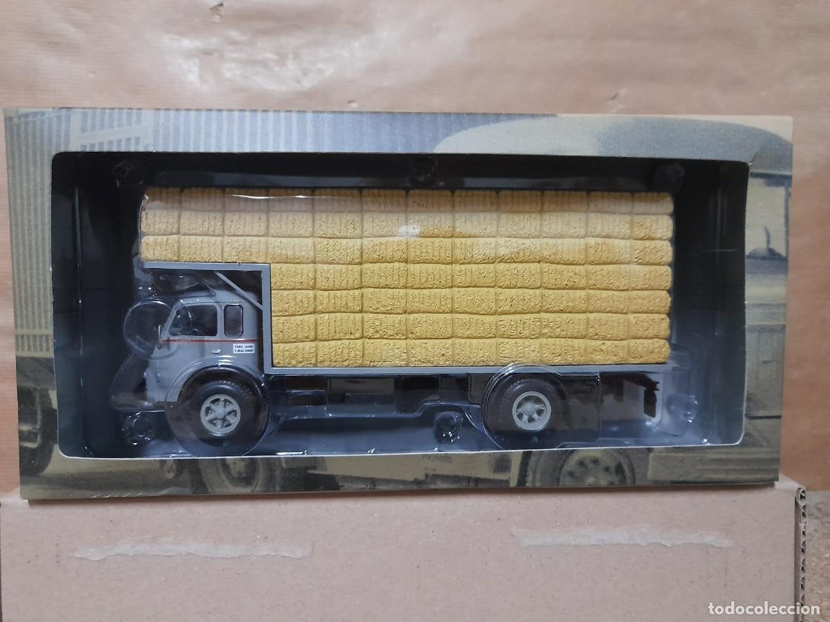 Carros em escala: Caja Renault R4220.Camiones de Anta&ntilde;o.Altaya