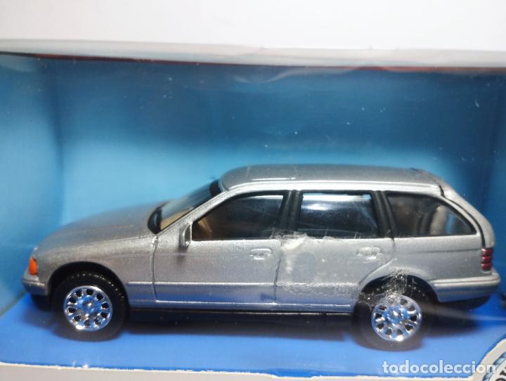 Voitures &agrave; l'&eacute;chelle: BMW 320 325 E36 TOURING DE CARARAMA HONGWELL ESCALA 1,43 NUEVO EN SU CAJA