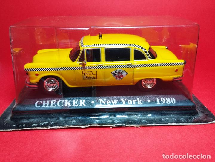 Model Cars: CHECKER TAXI NEW YORK DE IXO ALTAYA SALVAT 1,43 NUEVO EN SU CAJA