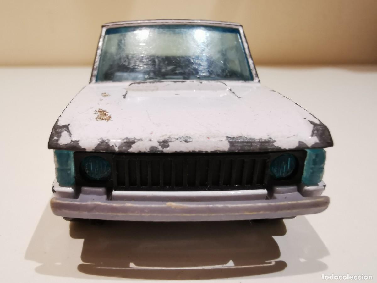 Coches a escala: Range Rover Burago 1/43 - Foto 2