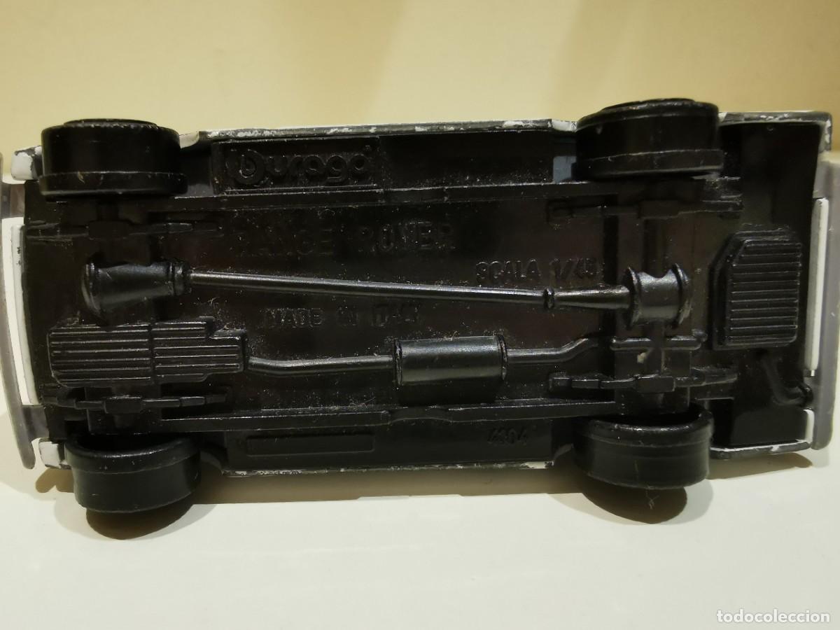 Coches a escala: Range Rover Burago 1/43 - Foto 5
