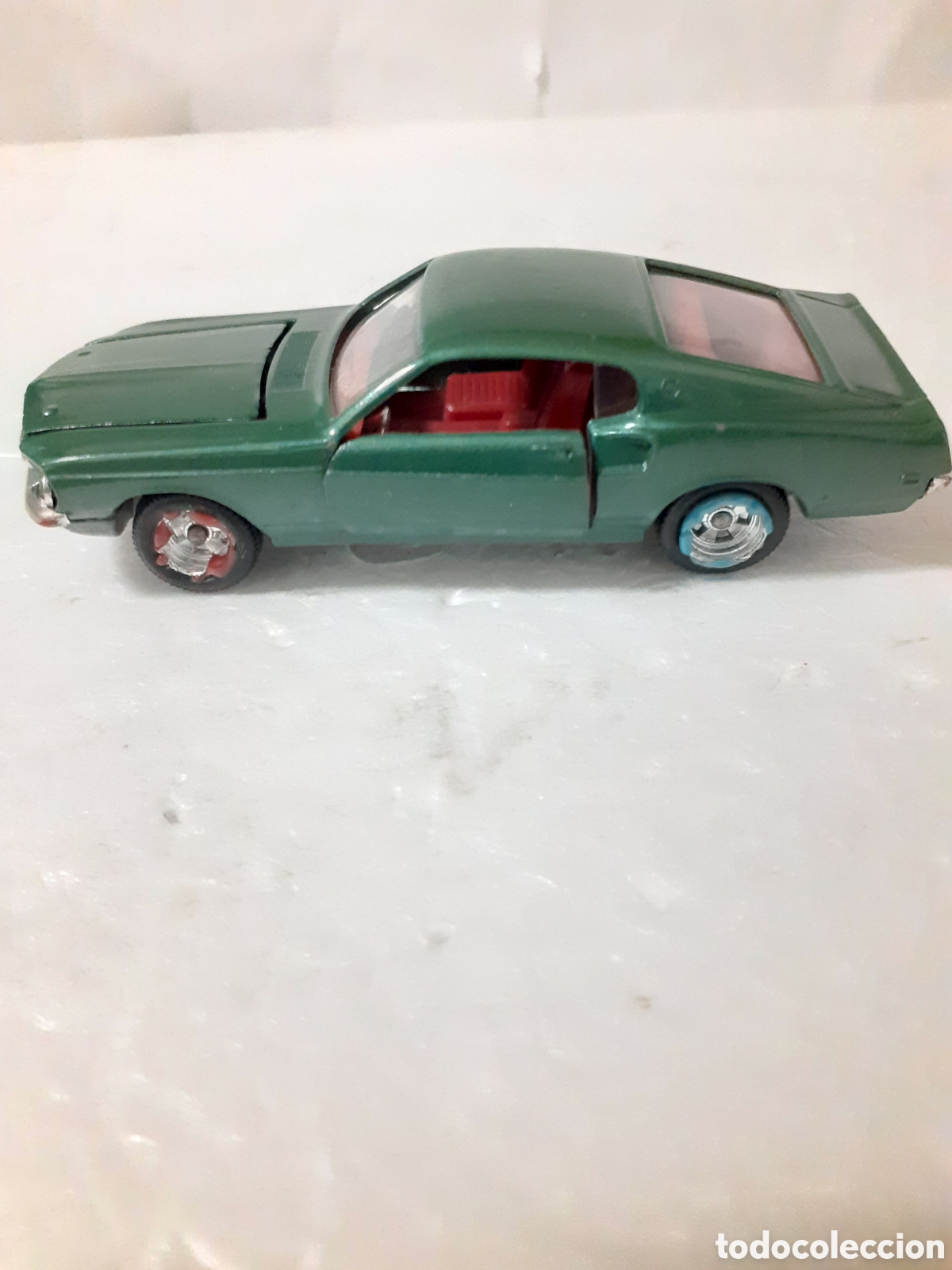 702761_3