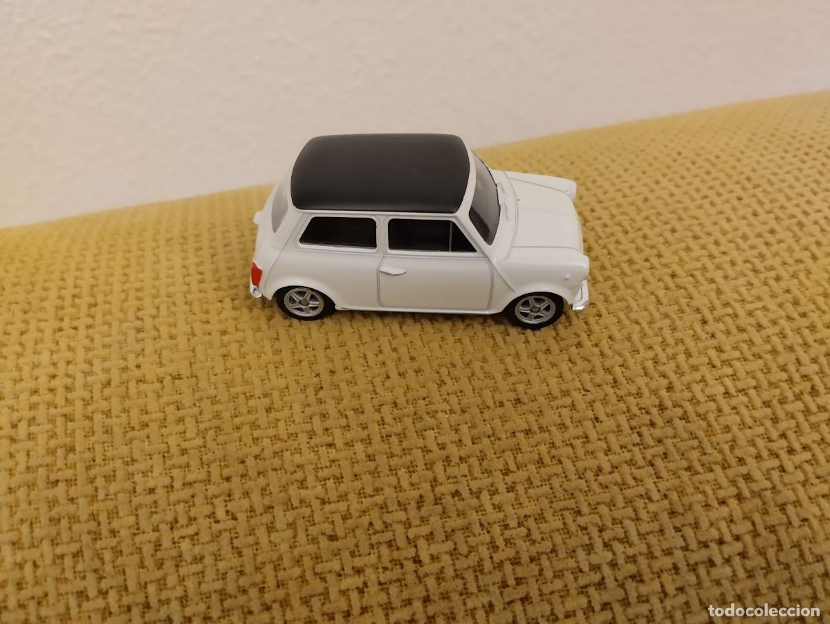 Coches a escala: Mini Cooper 1300 - Foto 3