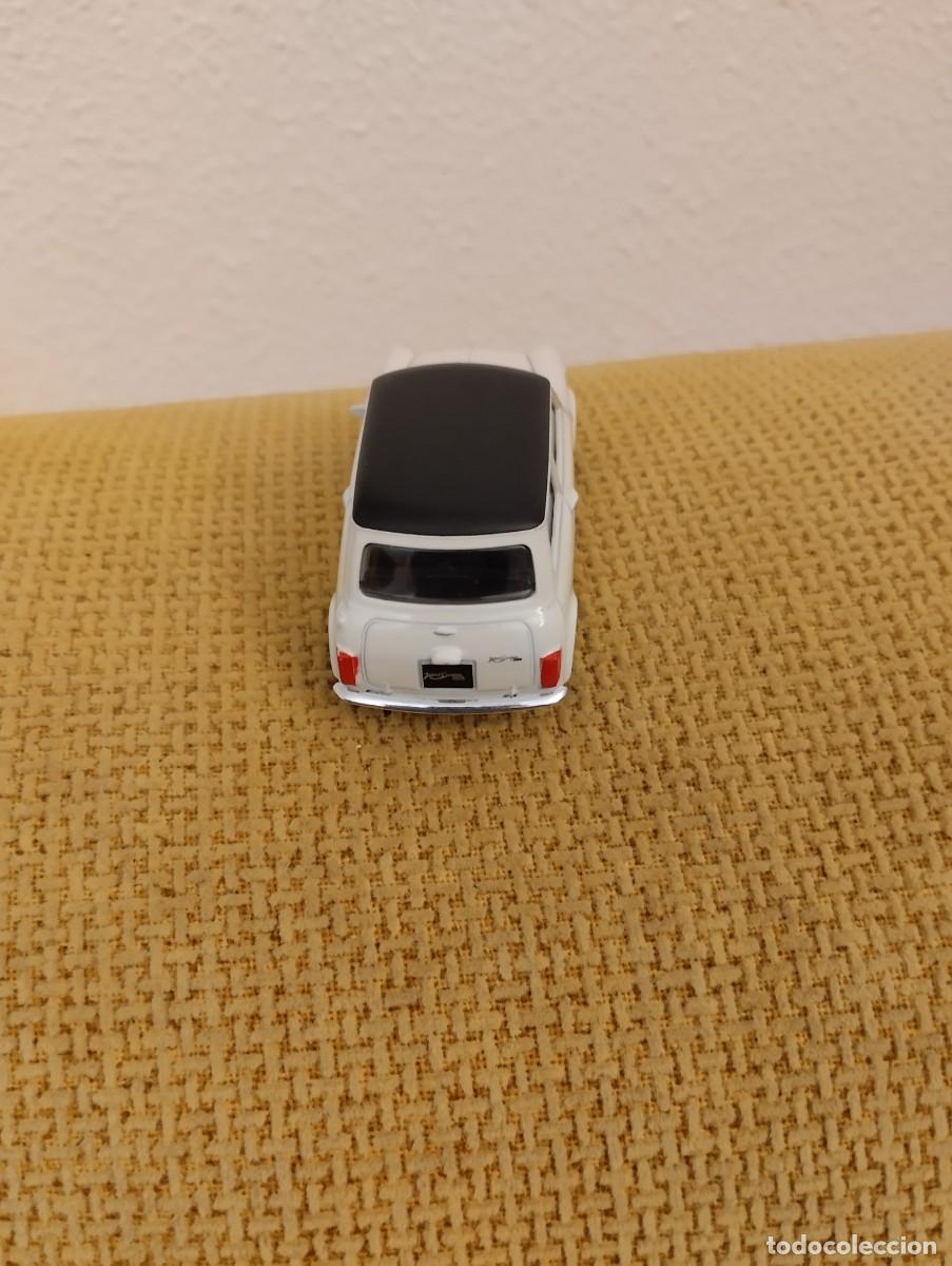 Coches a escala: Mini Cooper 1300 - Foto 4