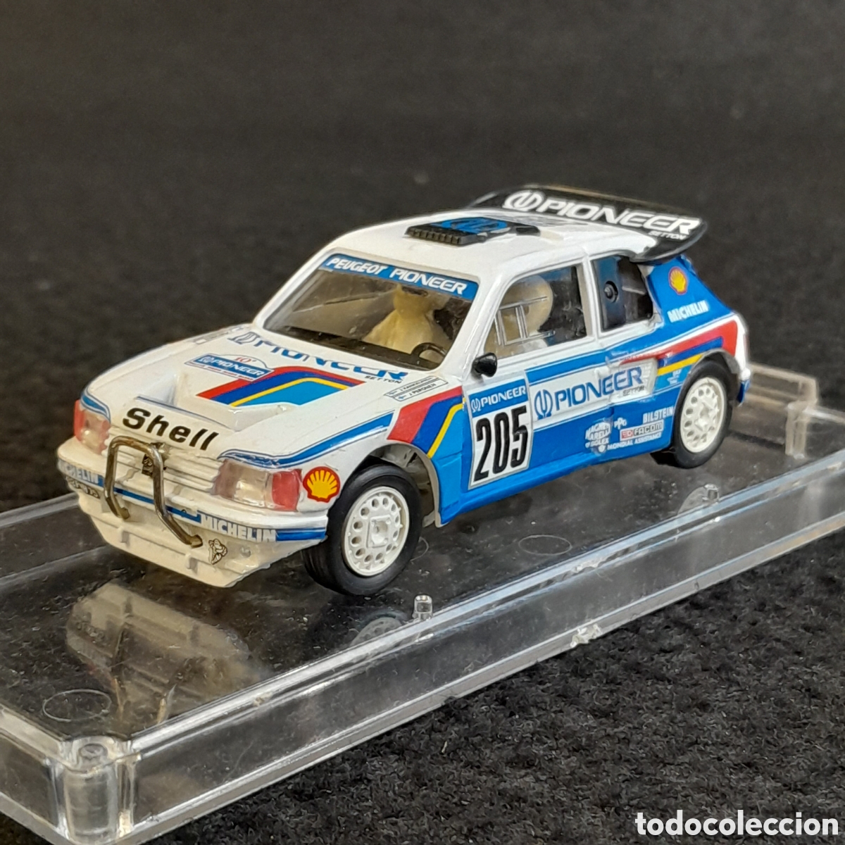 Voiture miniature 1/43 - PEUGEOT 205 T 16 - DAKAR 1988