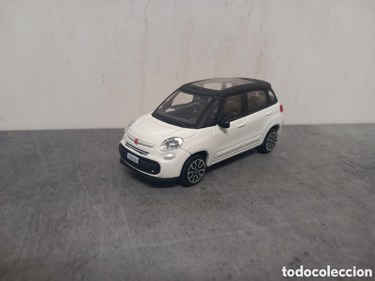 Coches a escala: Fiat 500 L - Foto 1