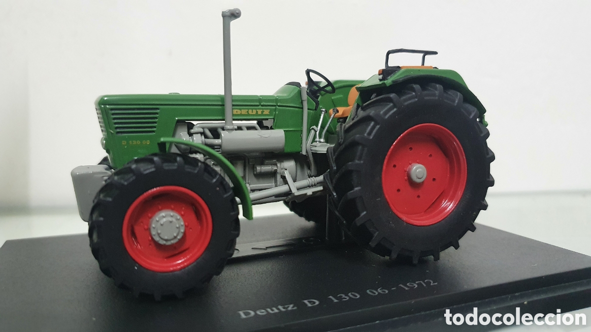 Voitures &agrave; l'&eacute;chelle: Tractor Deutz D130 06 de 1972.