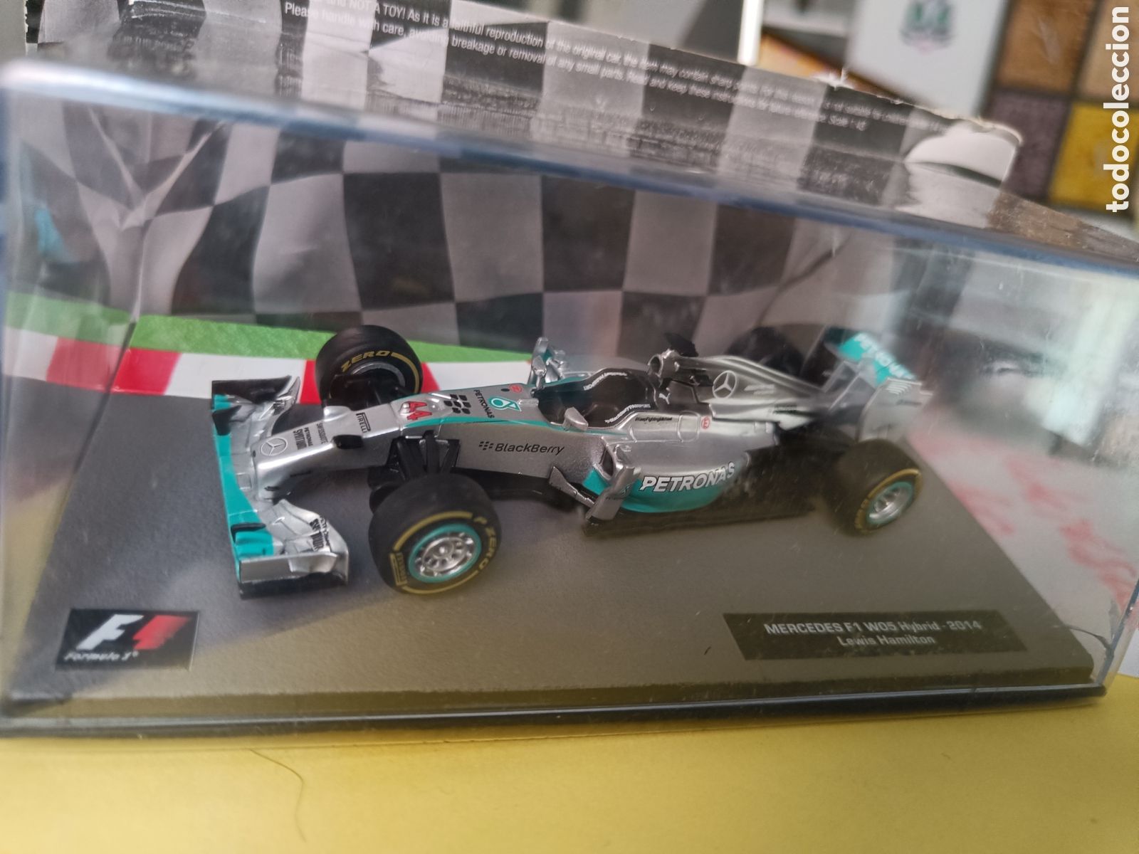 Carros em escala: MERCEDES F1 W05 HYBRID - Lewis Hamilton (F1 2014) - WORLD CHAMPION Escala 1:14