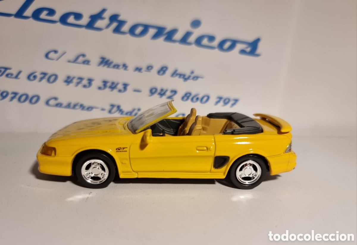 Voitures &agrave; l'&eacute;chelle: Ford Mustang GT 1994 escala 1/43