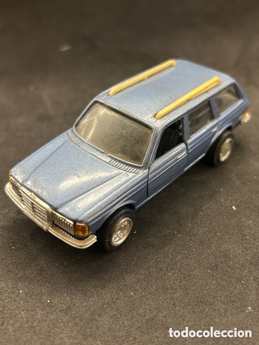 Carros em escala: Mercedes benz 230T