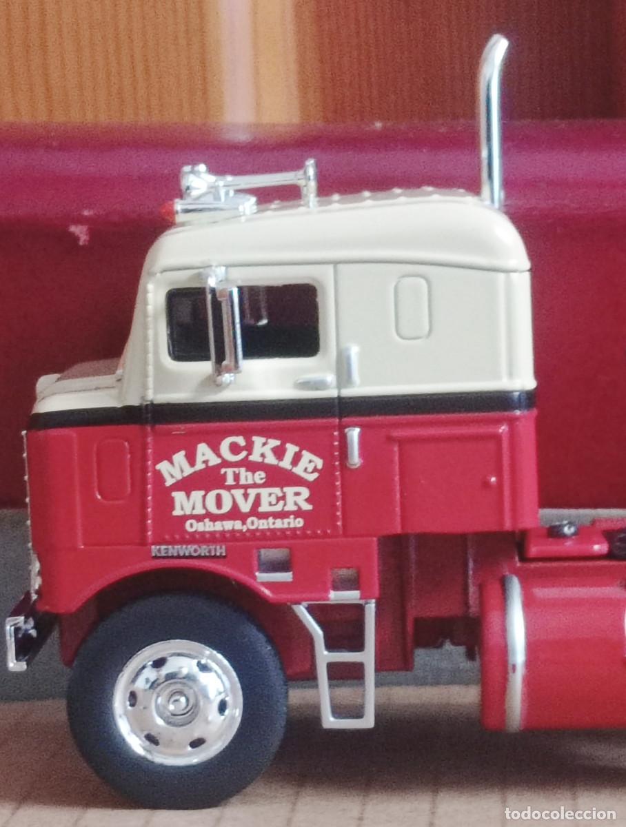 Voitures &agrave; l'&eacute;chelle: Cami&oacute;n truck trailer Kenworth Bullnose 1951 Mackie The Mover 1/43 ALTAYA