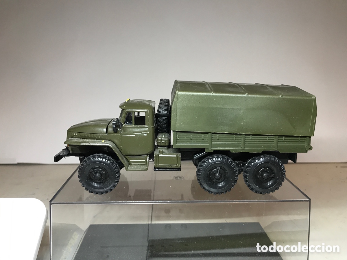 Coches a escala: CAMI&Oacute;N MILITAR 4320 MET&Aacute;LICO 1:43 MADE IN USSR