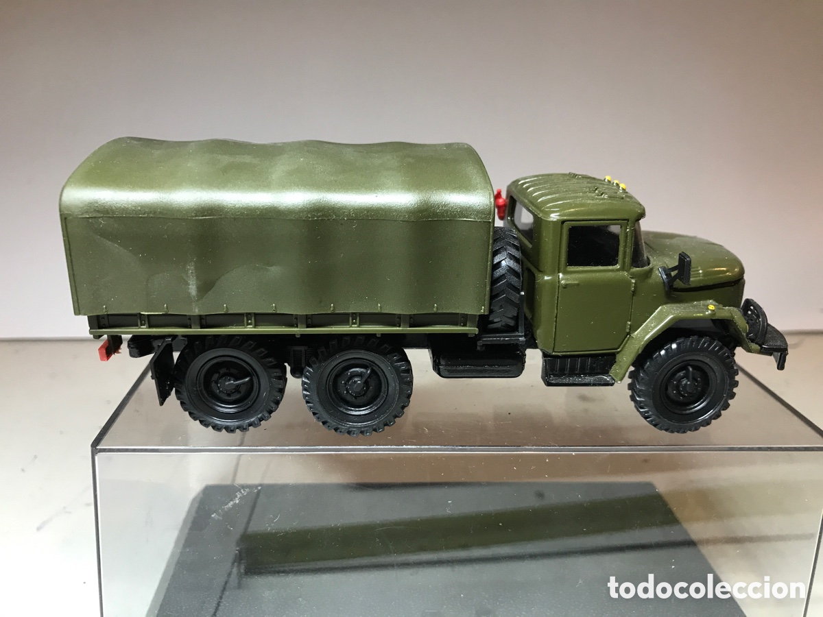 Coches a escala: CAMI&Oacute;N MILITAR MET&Aacute;LICO MADE IN USSR 1:43