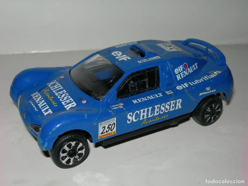 Auto in scala: COCHE DE METAL A ESCALA 1/43 RENAULT MEGANE SCHLESSER - FABRICADO POR BURAGO -
