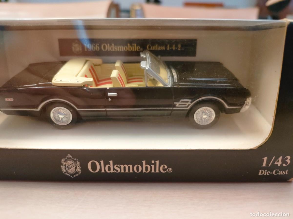 Coches a escala: Oldsmobile Cutlass 1966