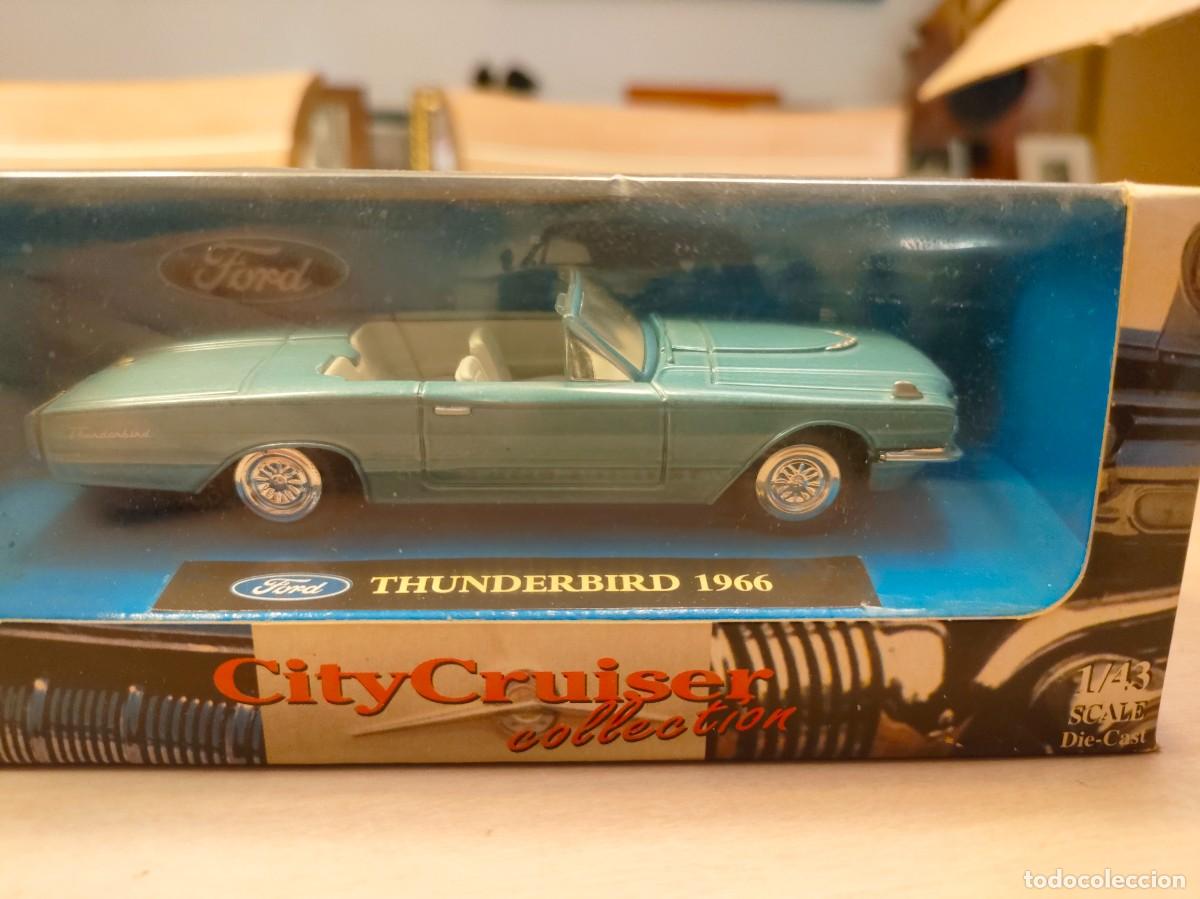 Coches a escala: Ford Thunderbird 1966