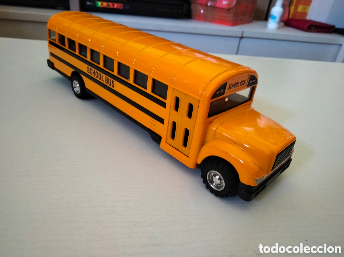 Model Cars: Diecast Autob&uacute;s escolar americano escala 1/43