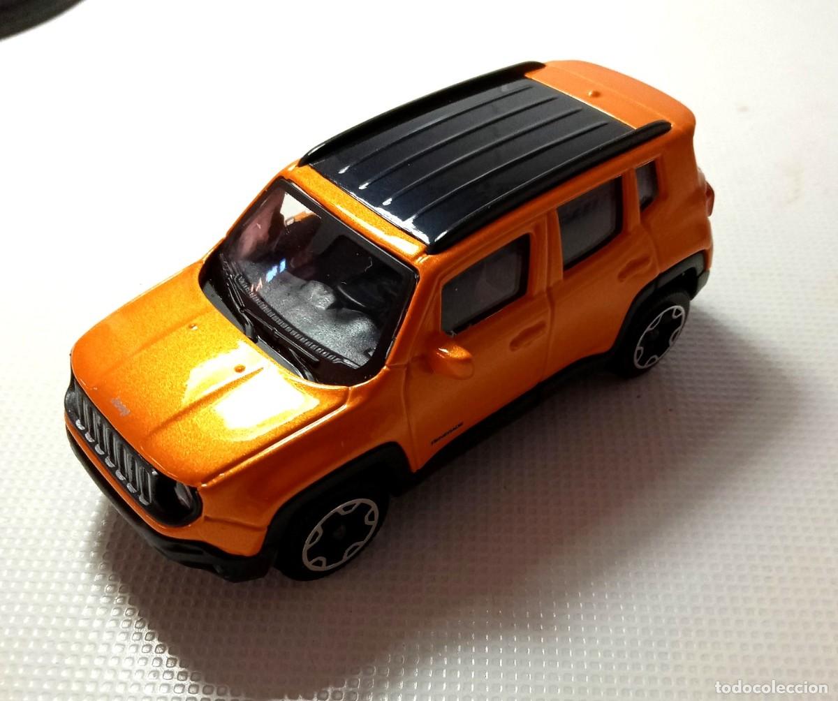 Model Cars: COCHE . JEEP RENEGADE . A&Ntilde;O 2017 . ESCALA 1/43 . BURAGO