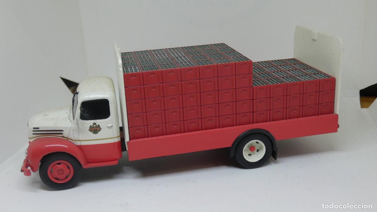 Carros em escala: CAMION IXO EBRO B45 N. CERVEZAS EL AGUILAR