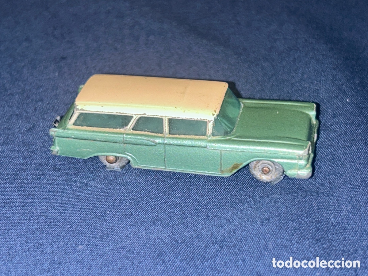Auto in scala: ANTIGUO COCHE AMERICAN FORD STATION WAGON MADE IN ENGLAND BY LESNEY