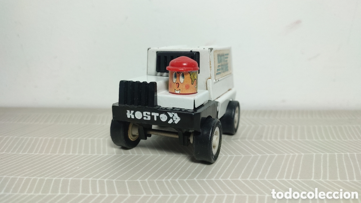 Coches a escala: KOSTO - Kosto Fridge