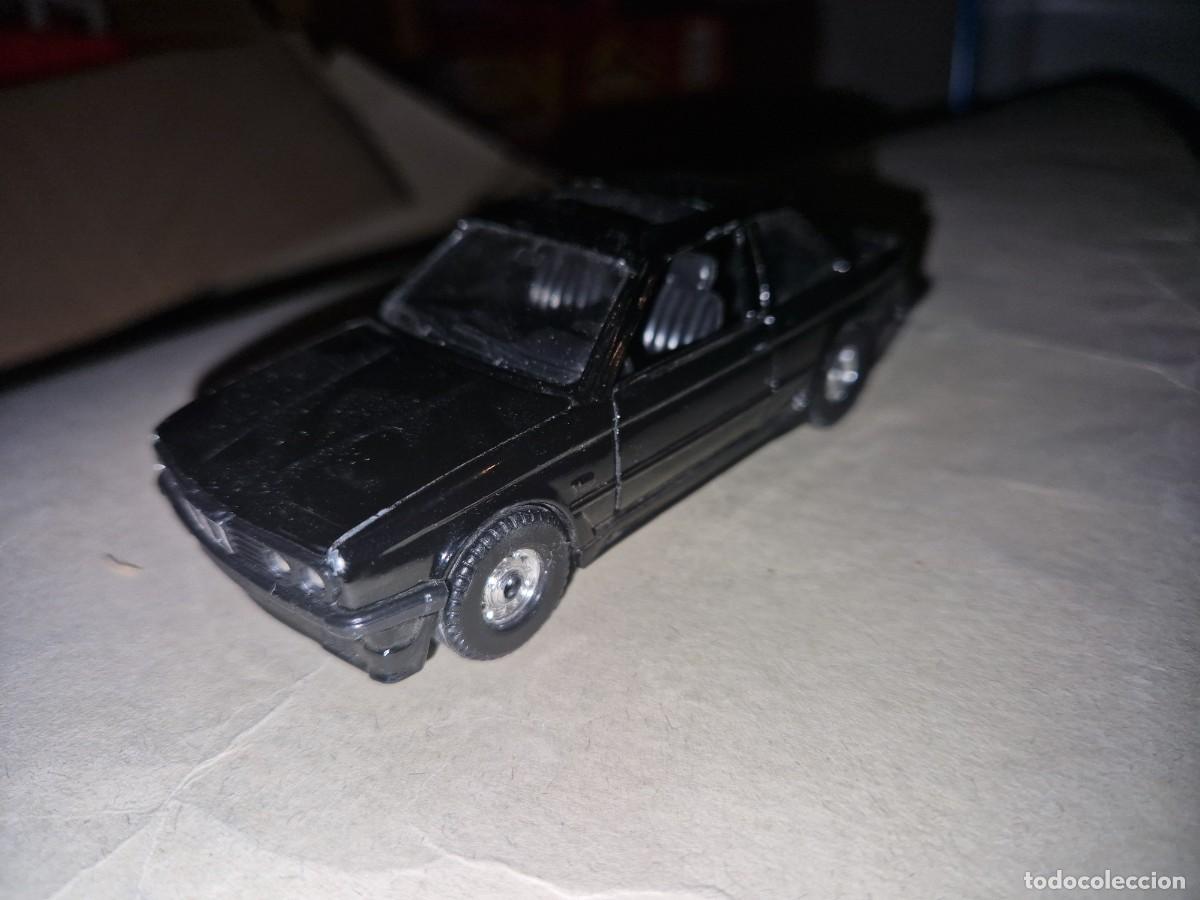 Carros em escala: COCHE BMW 325 - GORGI