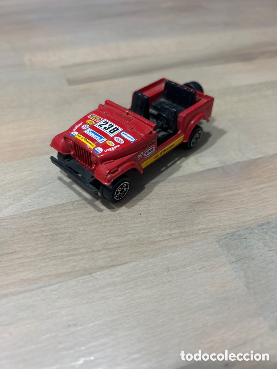 Coches a escala: Coche jeep CJ7 Burago