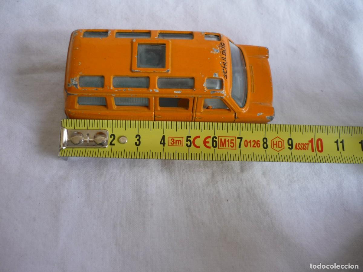 Coches a escala: Ford Transit Schulbus Siku - Foto 7