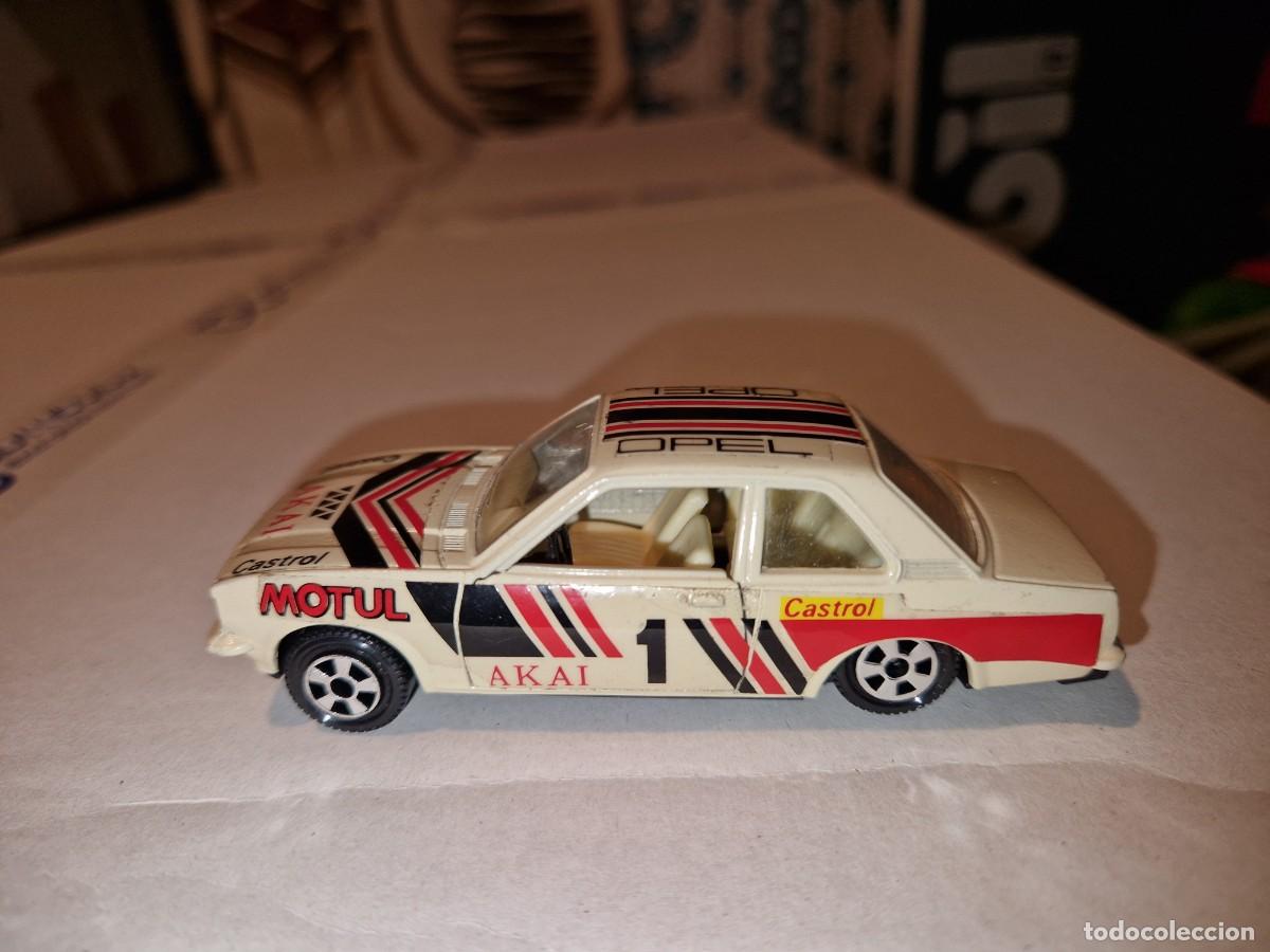 Coches a escala: COCHE OPEL ASCONA GUILOY