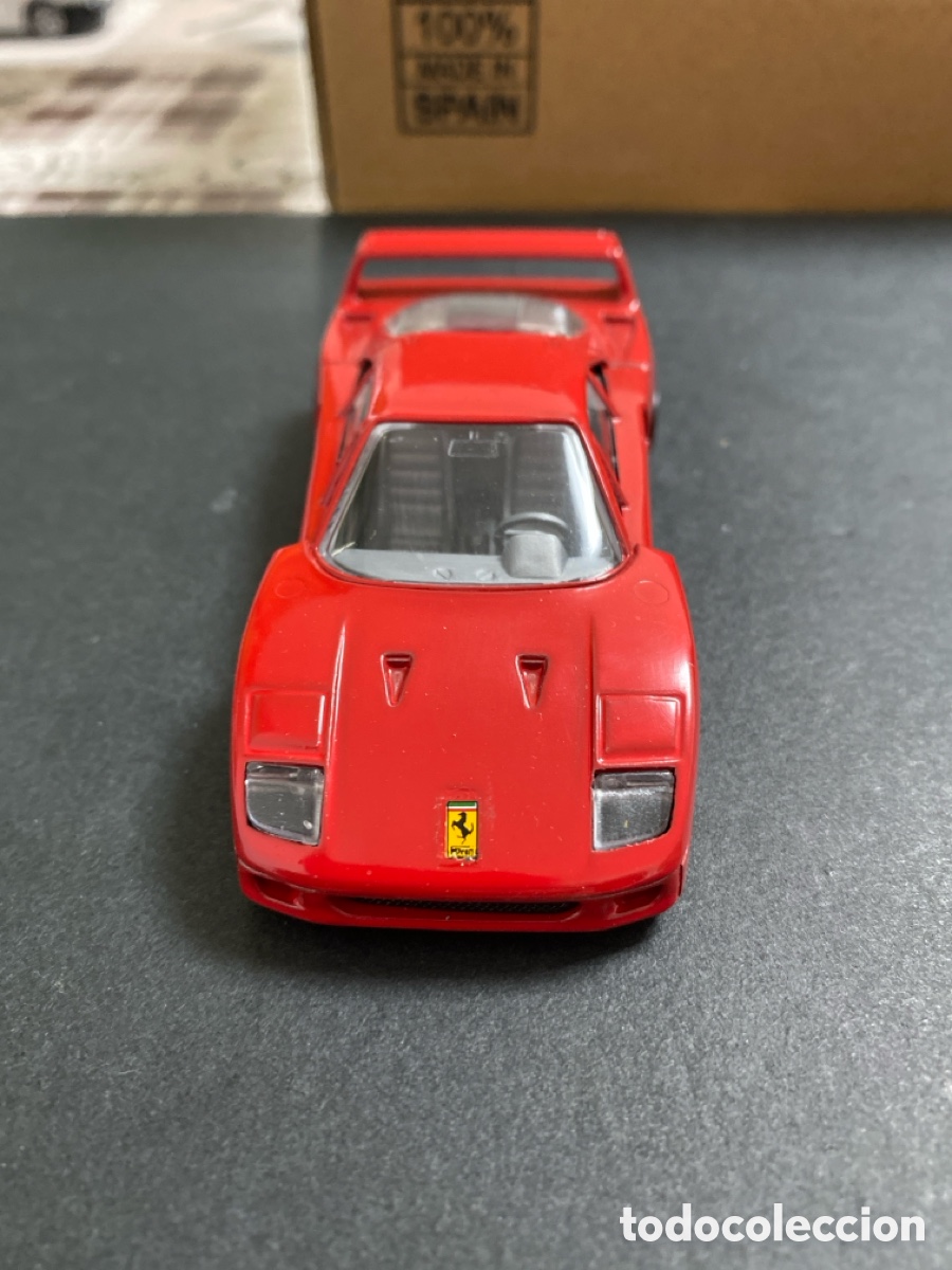 Model Cars: Coche Ferrari F 40 Burago