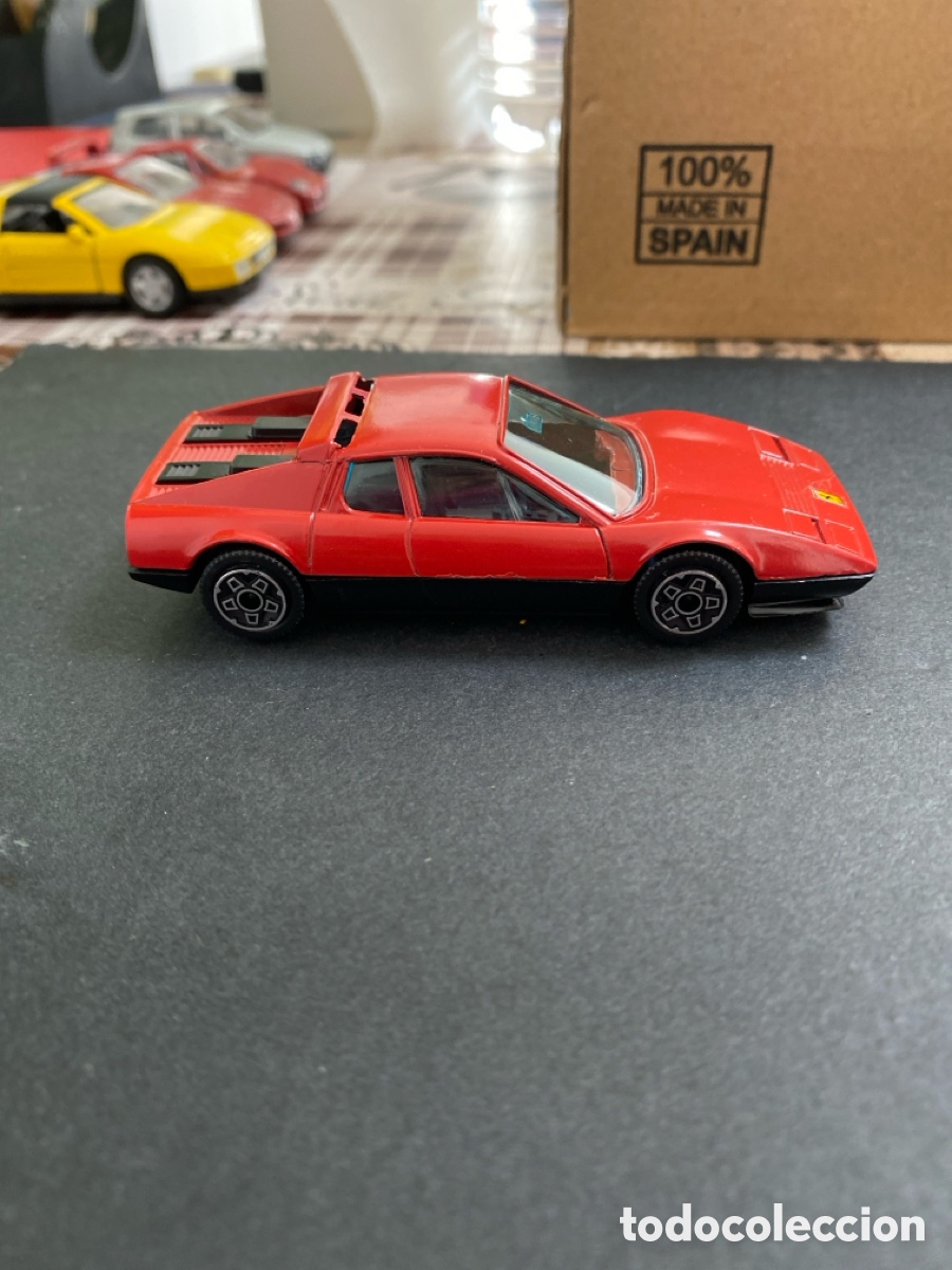 Coches a escala: Coche Ferrari 5/2 Burago - Foto 4