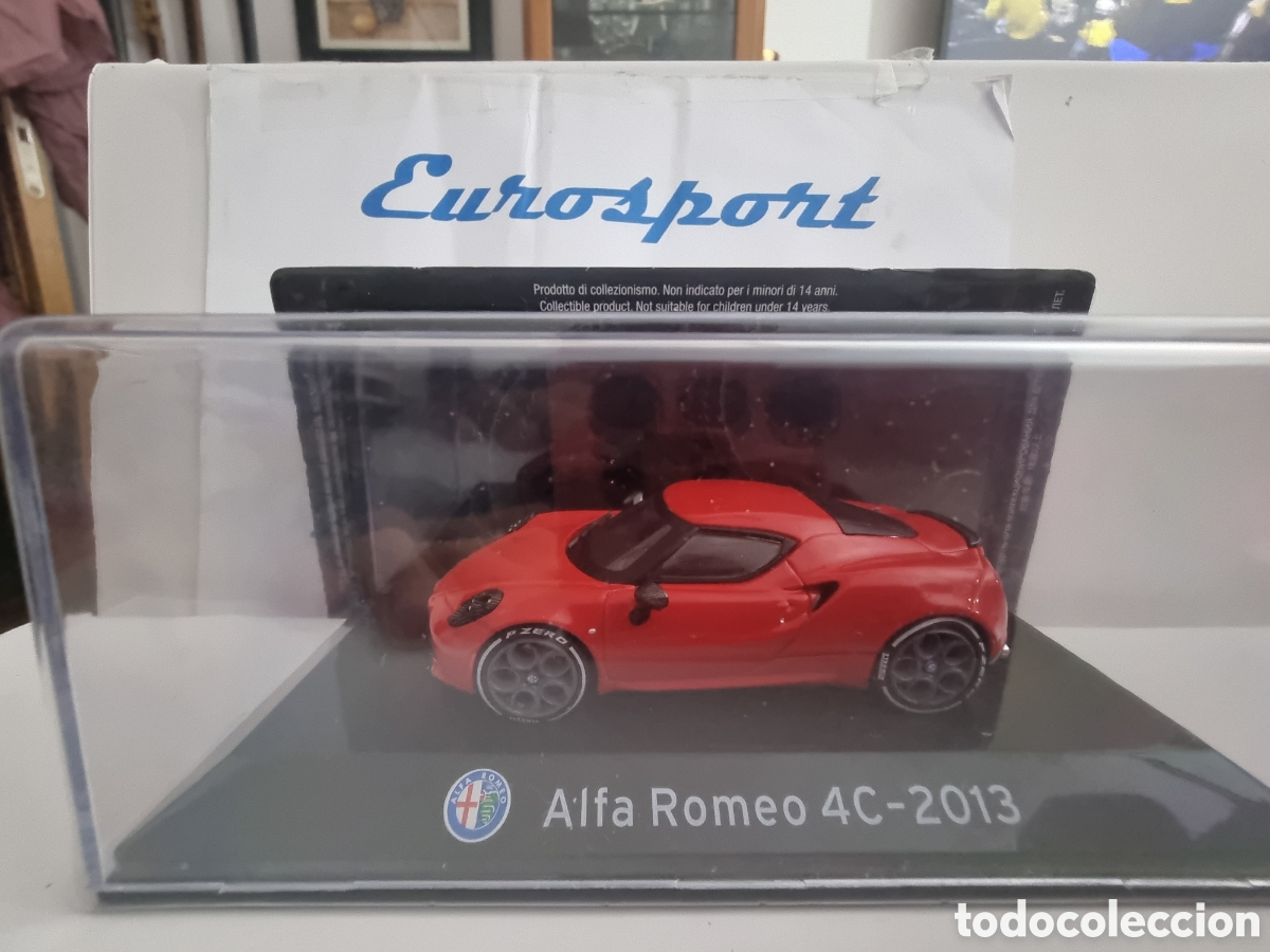 Model Cars: Alfa Romeo 4C 2013 escala 1/43