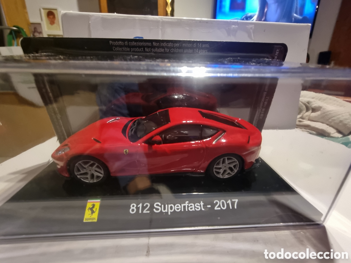Model Cars: Ferrari 812 Superfast 2017 escala 1/43