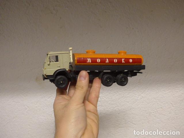 Miniature échelle 1/43 : Camion Chenillé De Pompier Russe URSS - Kit SU 100
