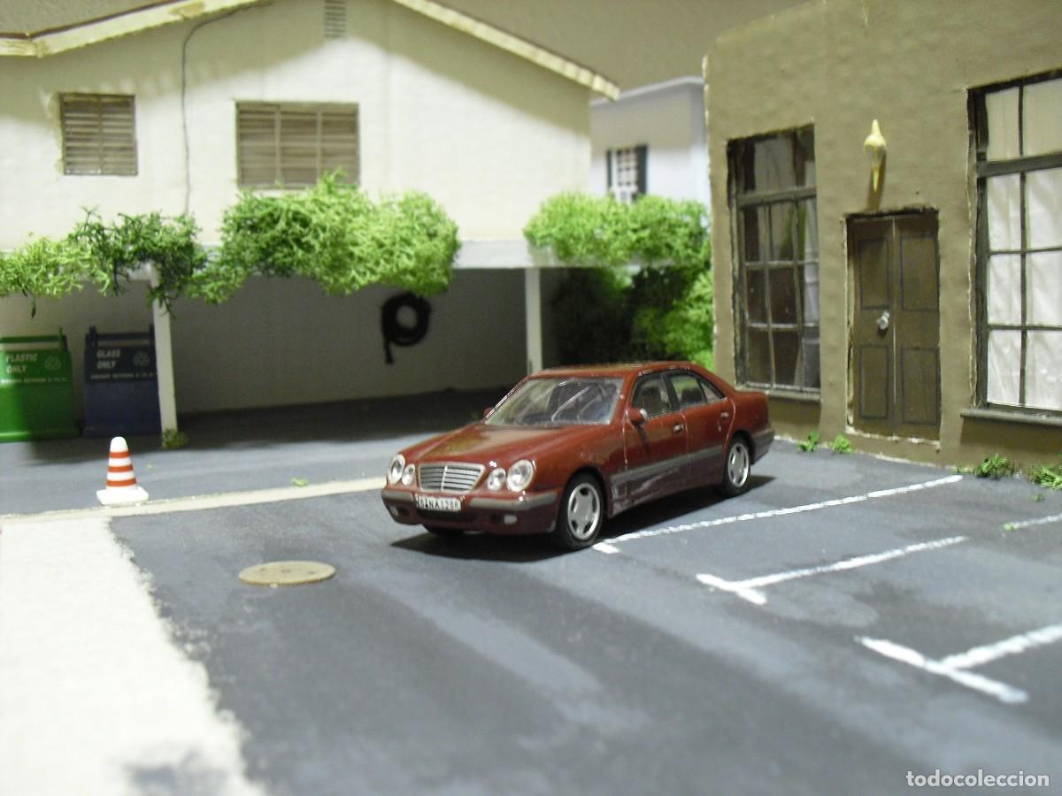 Auto in scala: Mercedes Benz E Class (Joycity) 1/43