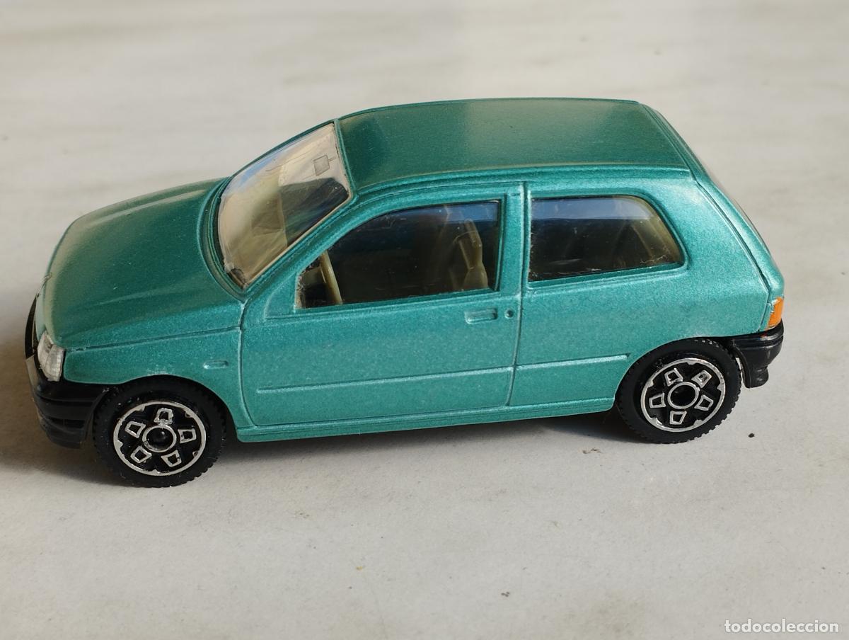 Coches a escala: RENAULT CLIO FASE 1 BBURAGO BURAGO 1,43