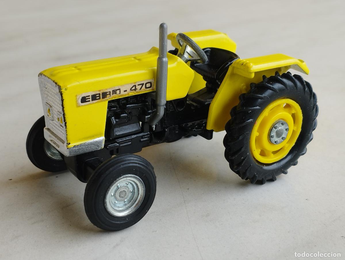 Auto in scala: TRACTOR EBRO 470 AMARILLO MASSEY FERGUSON DE JOAL 1,43