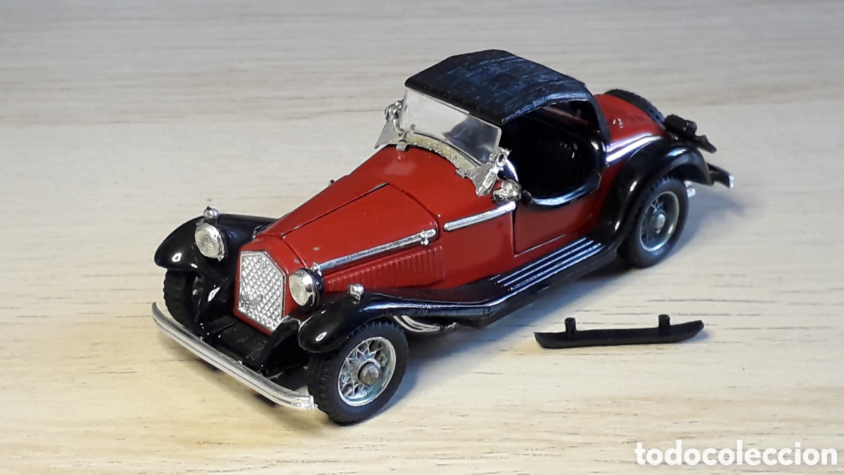 Voitures &agrave; l'&eacute;chelle: Alfa Romeo Quattroruote Zagato # 532, metal esc. 1/43, Politoys made in Italy, original a&ntilde;os 60.