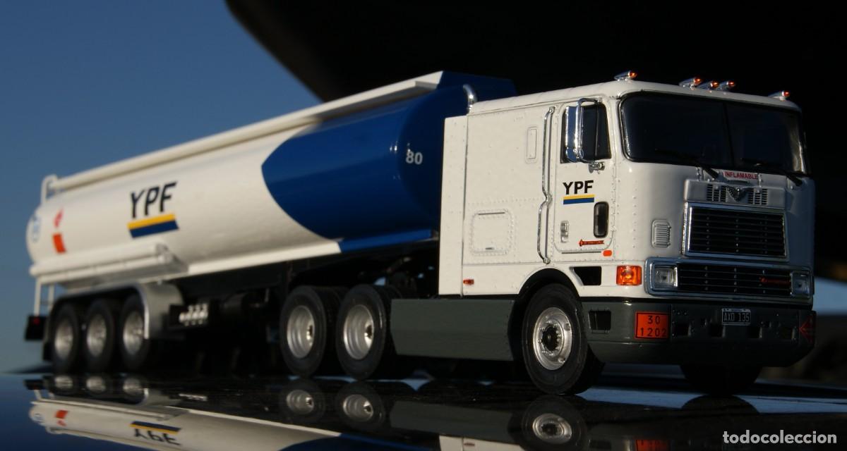 Coches a escala: CAMION AMERICANO INTERNATIONAL EAGLE CABOVER 1997 CISTERNA COMBUSTIBLE YPF ESCALA 1/43 DE altaya EN