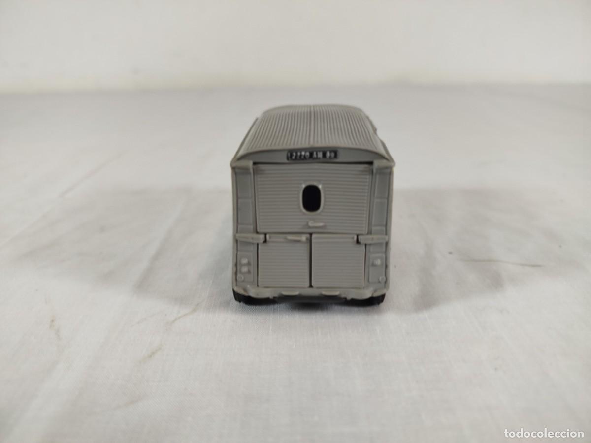 Coches a escala: Norev Citroen 1200 CV - Foto 4